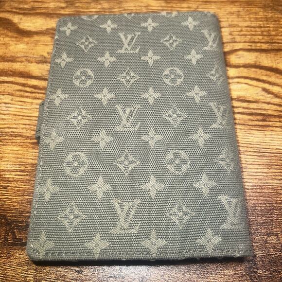 Vintage Louis Vuitton Agenda - Olive Green - Picture 2 of 4